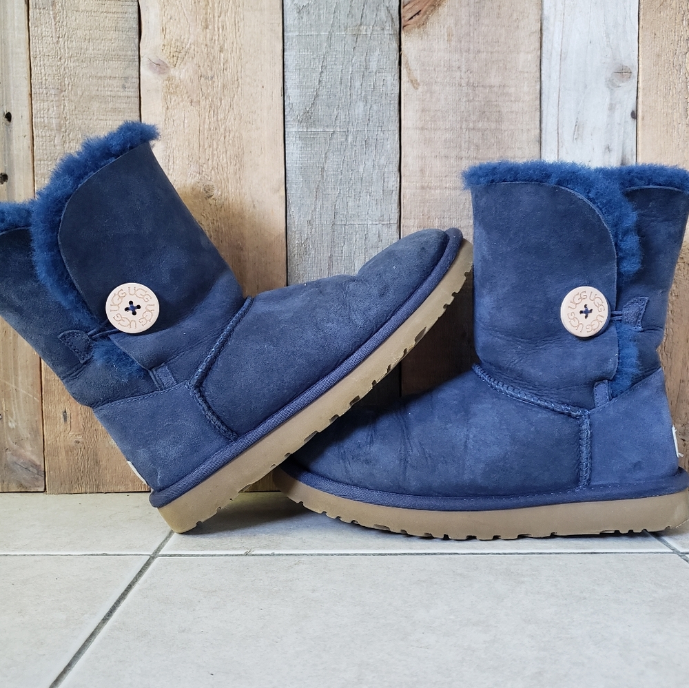UGG Navy mini Bailey button boots
